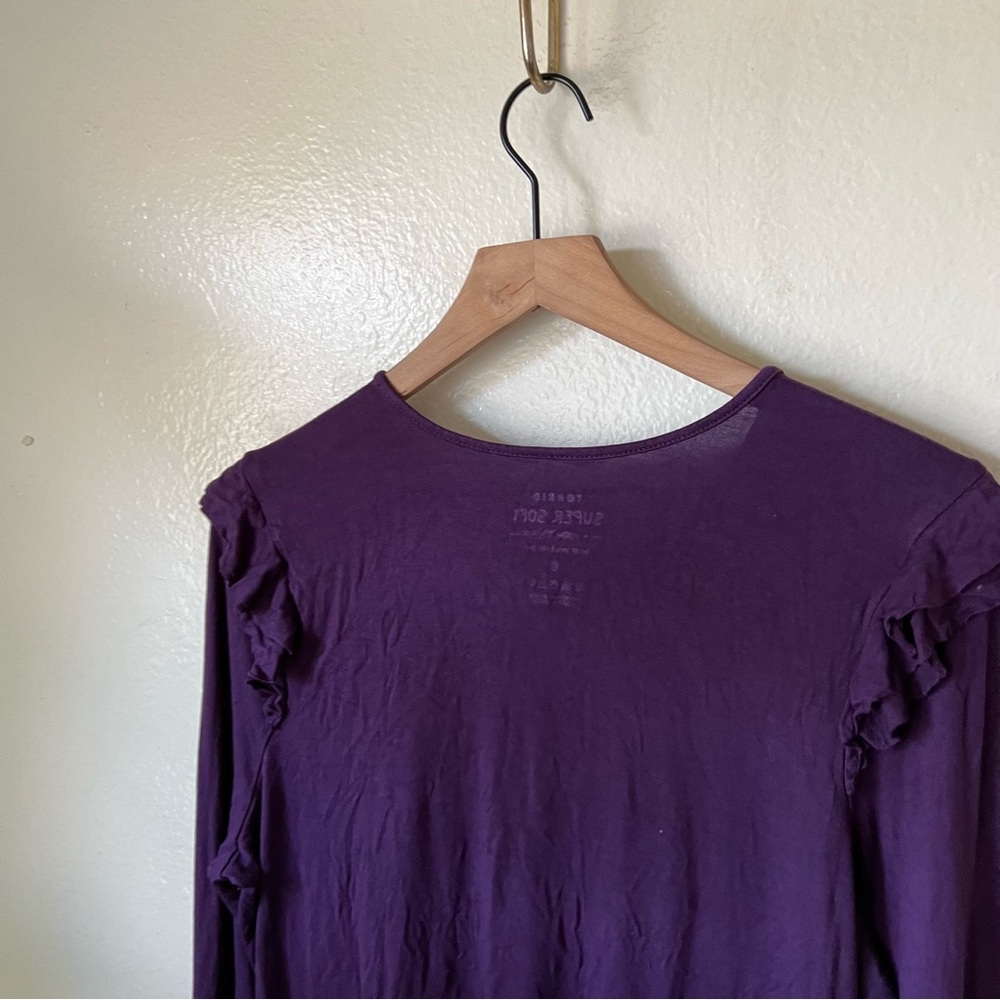 Torrid | Super Soft Ruffle Keyhole Top - Picture 5 of 6